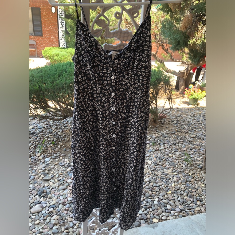 Derek Heart Black Floral Midi Dress